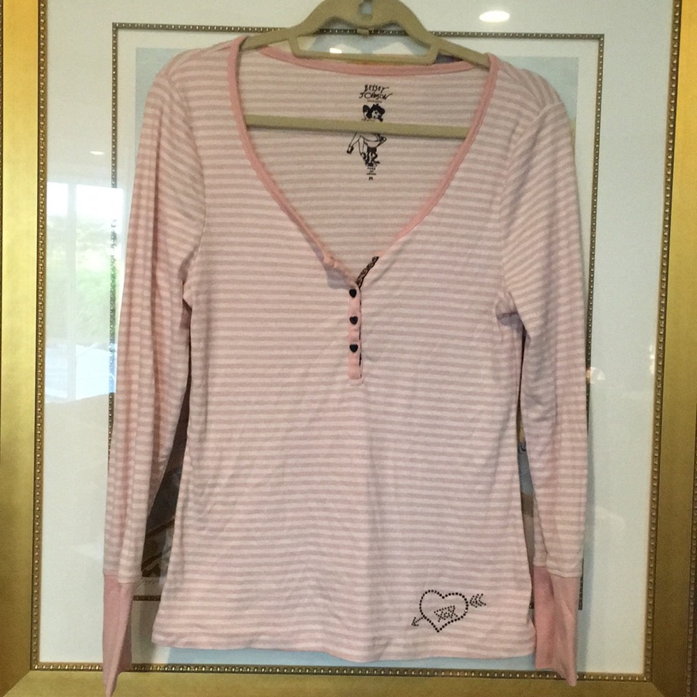 SALE!!😎😎Betsy Johnson long sleeve sleep-shirt